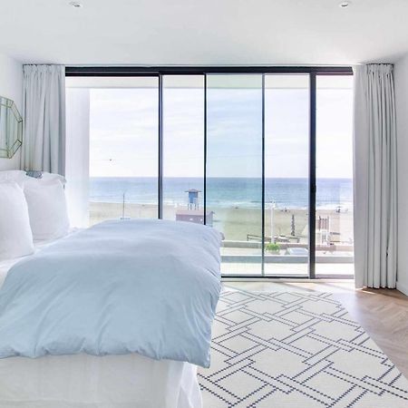 Rincon Del Mar Watch Waves Roll In From The Lavenderfringed Balcony Villa Rincon de la Victoria Exterior photo